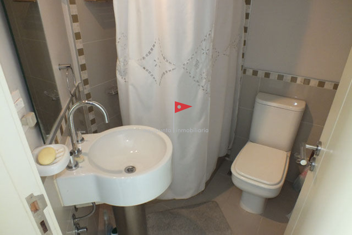 Apartamento ID.38 - Venta apartamento  Punta del Este 2 dormitorios  con Vista al Mar 