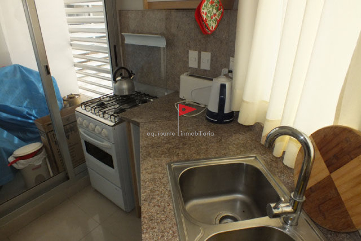 Apartamento ID.38 - Venta apartamento  Punta del Este 2 dormitorios  con Vista al Mar 