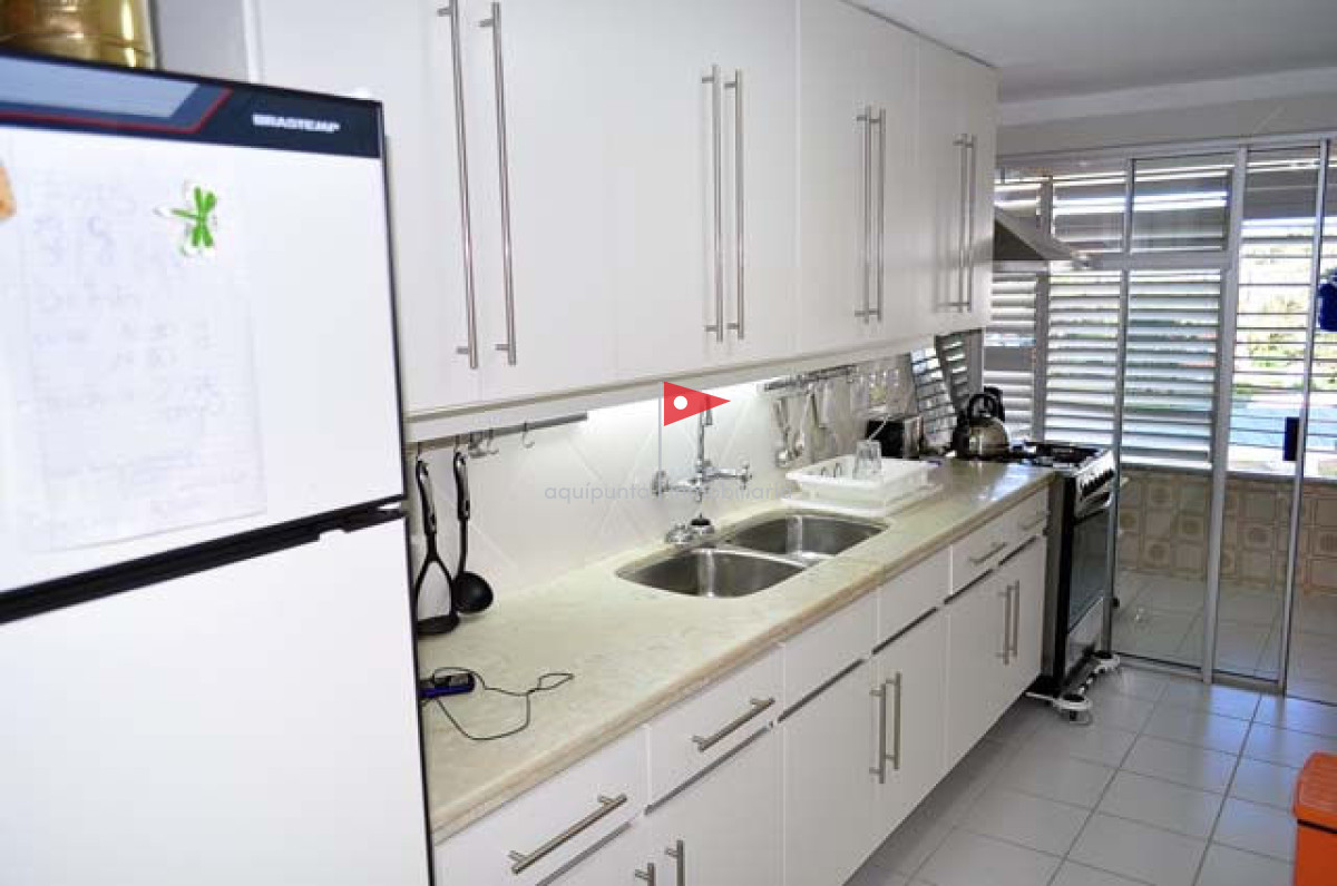 Apartamento ID.278 - Apartamento en venta  FRENTE AL MAR 