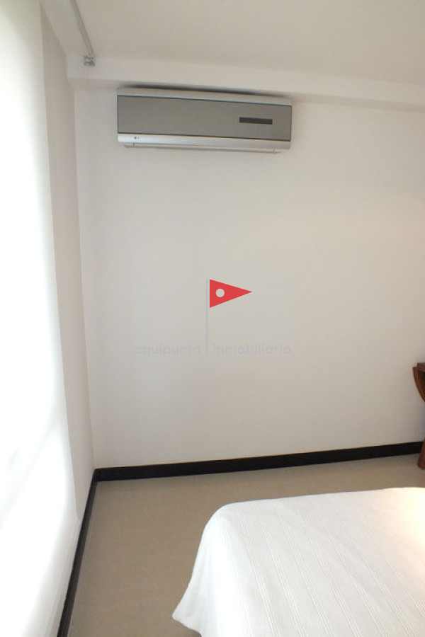 Apartamento ID.155 - Apartamento en Mansa, 2 dormitorios  con parrillero