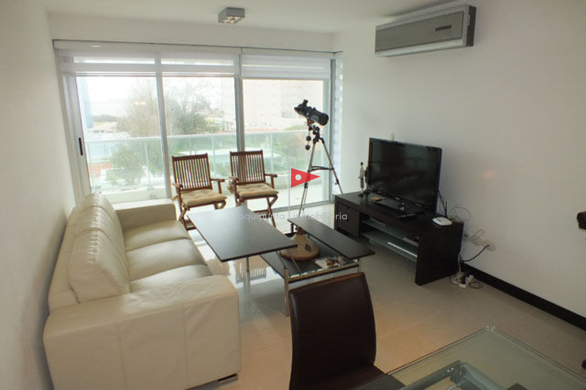 Apartamento ID.155 - Apartamento en Mansa, 2 dormitorios  con parrillero