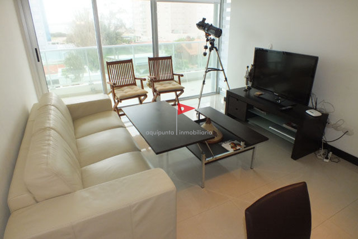 Apartamento ID.155 - Apartamento en Mansa, 2 dormitorios  con parrillero