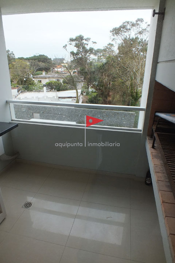 Apartamento ID.155 - Apartamento en Mansa, 2 dormitorios  con parrillero