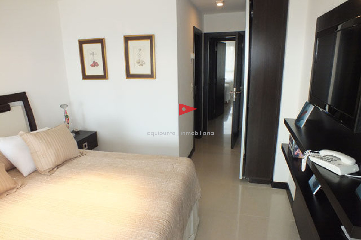Apartamento ID.155 - Apartamento en Mansa, 2 dormitorios  con parrillero
