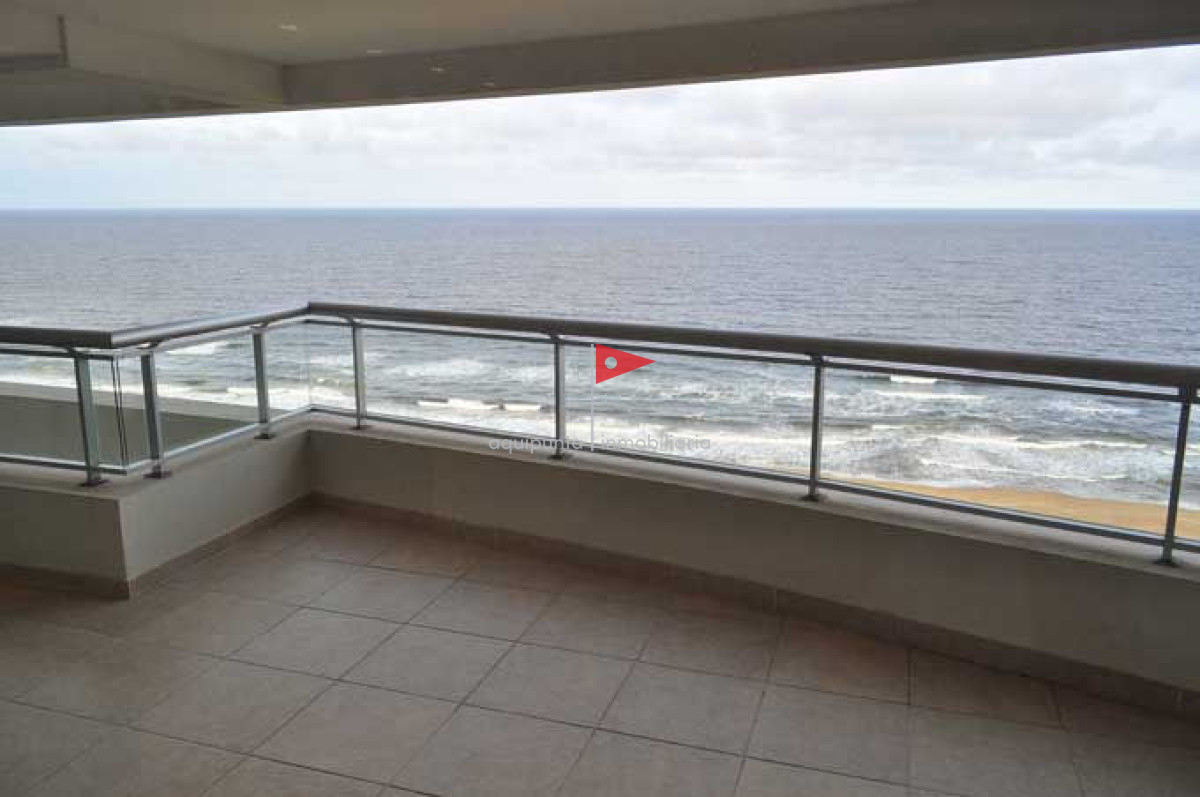 Apartamento ID.63 - Venta apartamento Punta del Este torre lobos 3 dormitorios 