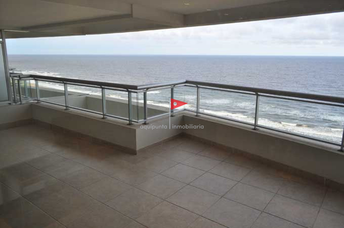 Apartamento ID.63 - Venta apartamento Punta del Este torre lobos 3 dormitorios 