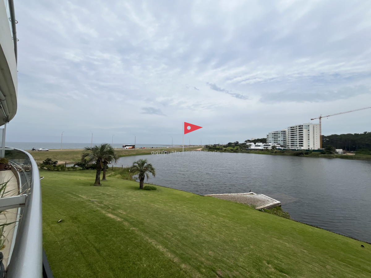 Apartamento ID.241 - Venta apartamento sobre laguna