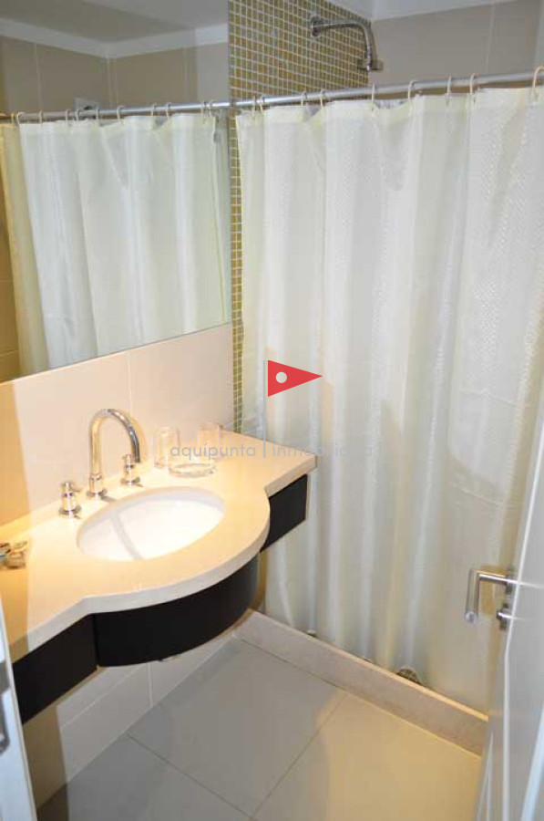 Apartamento ID.63 - Venta apartamento Punta del Este torre lobos 3 dormitorios 