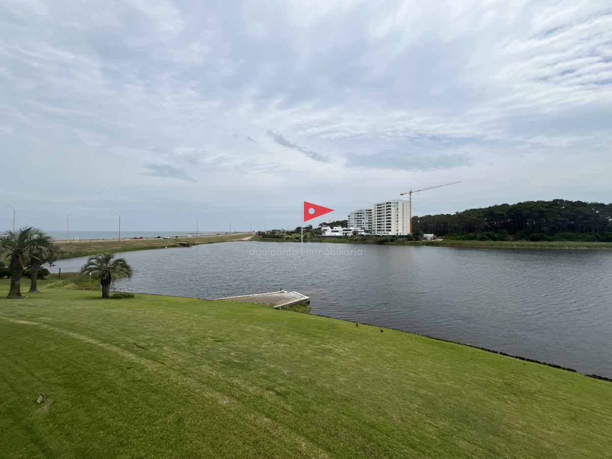 Apartamento ID.241 - Venta apartamento sobre laguna