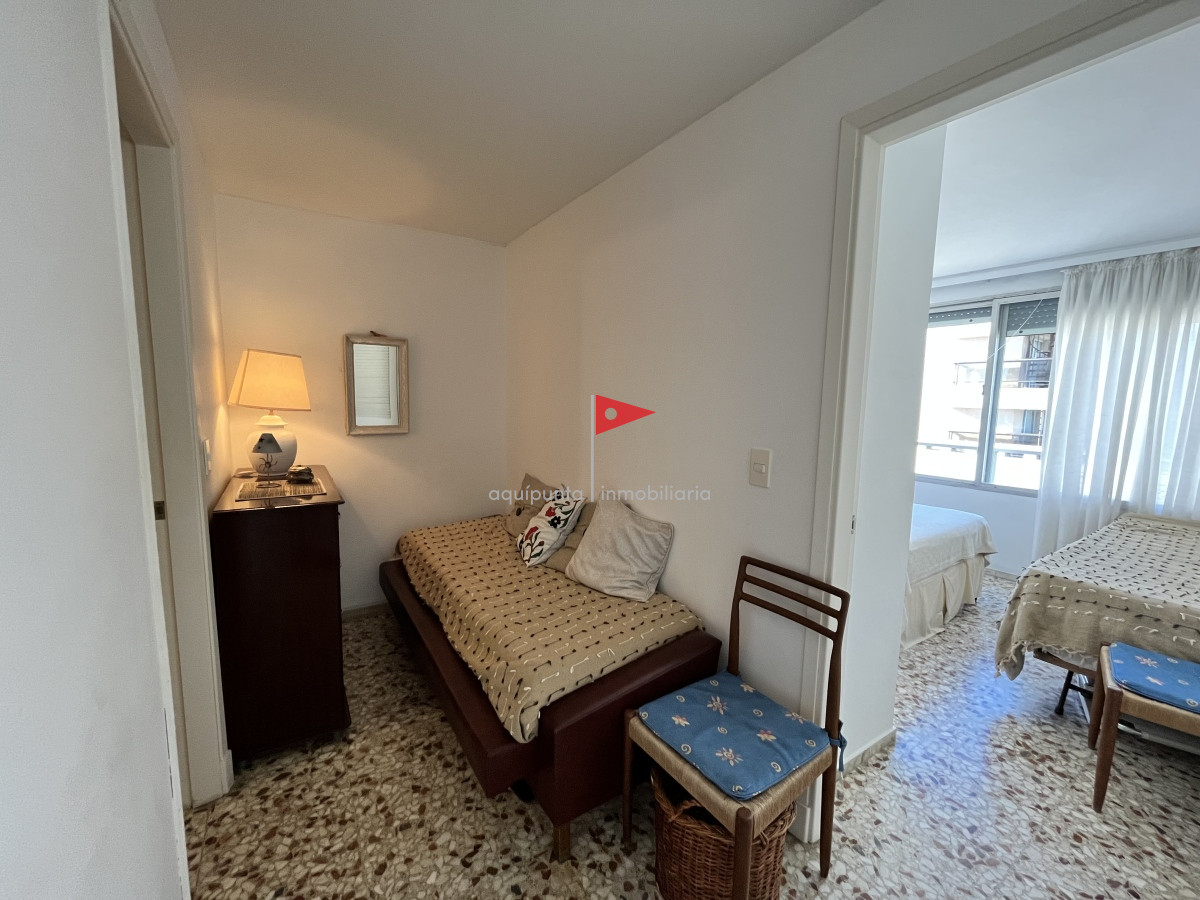 Apartamento ID.140 - Apartamento en Peninsula, 1 dormitorio  y medio 
