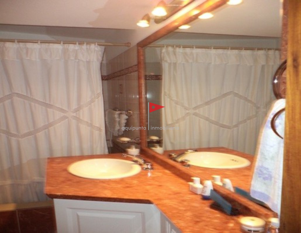 Apartamento ID.76 - Venta apartamento 3 dorm 2 baños sobre avenida Roosevelt ESCUCHA OFERTAS