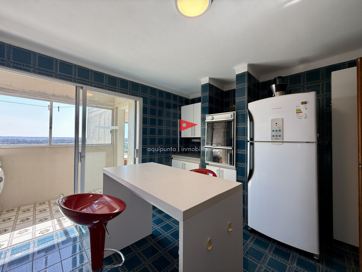 Apartamento ID.189 - Venta de Apartamento  Parquemar Bosque  Parada 15 de Av. Roosevelt, Punta del Este