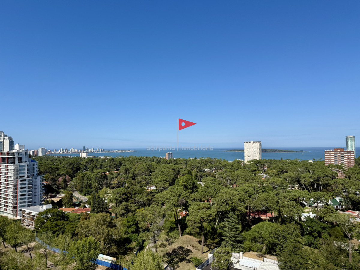 Apartamento ID.189 - Venta de Apartamento  Parquemar Bosque  Parada 15 de Av. Roosevelt, Punta del Este