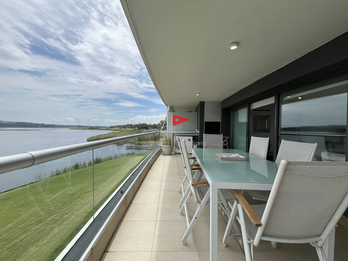 Apartamento ID.241 - Venta apartamento sobre laguna