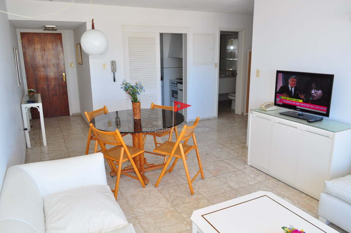 Apartamento ID.61 - Venta apartamento 1 dormitorio y medio Punta del Este PENINSULA EXCELENTE VISTA