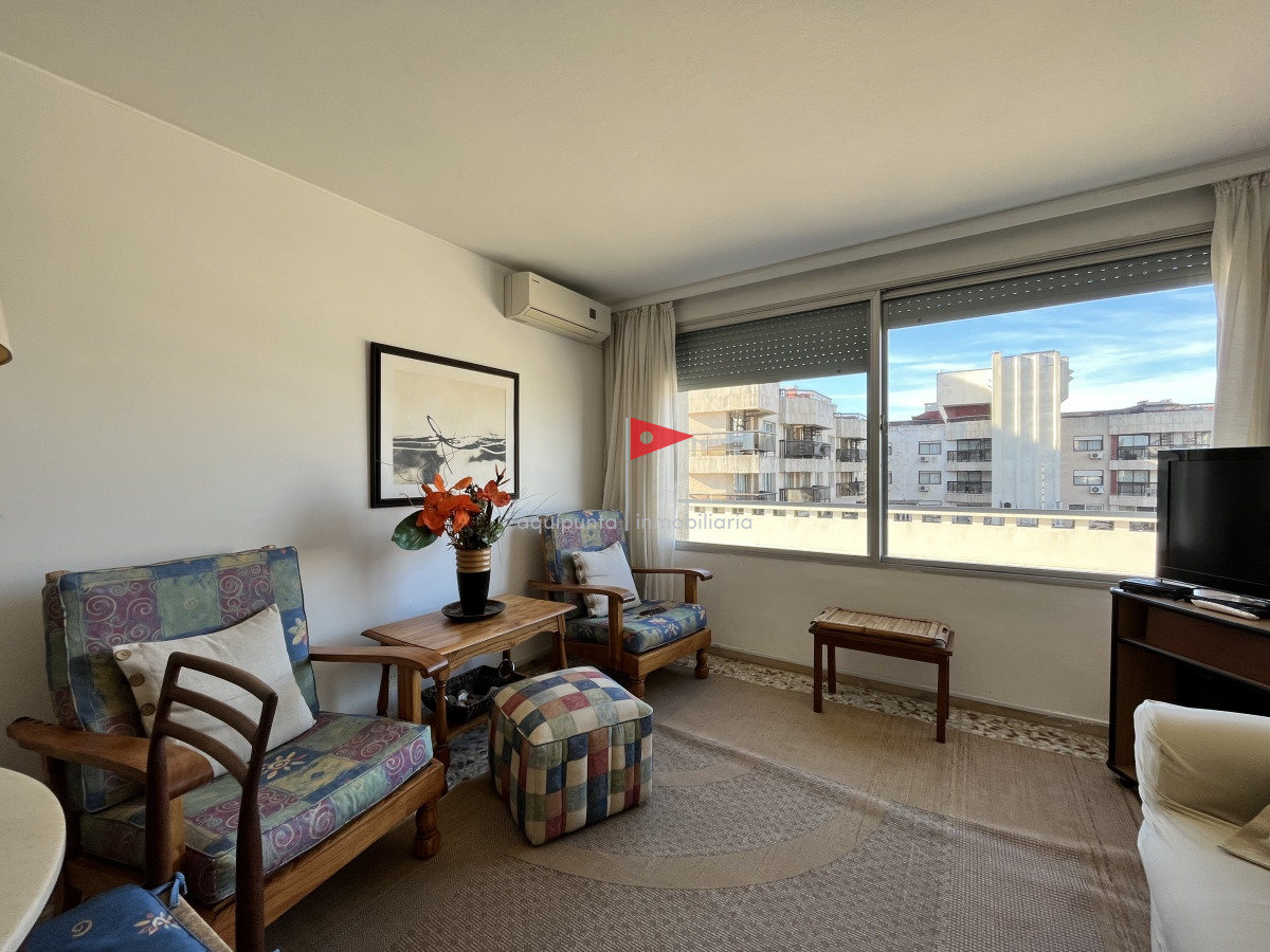 Apartamento ID.140 - Apartamento en Peninsula, 1 dormitorio  y medio 