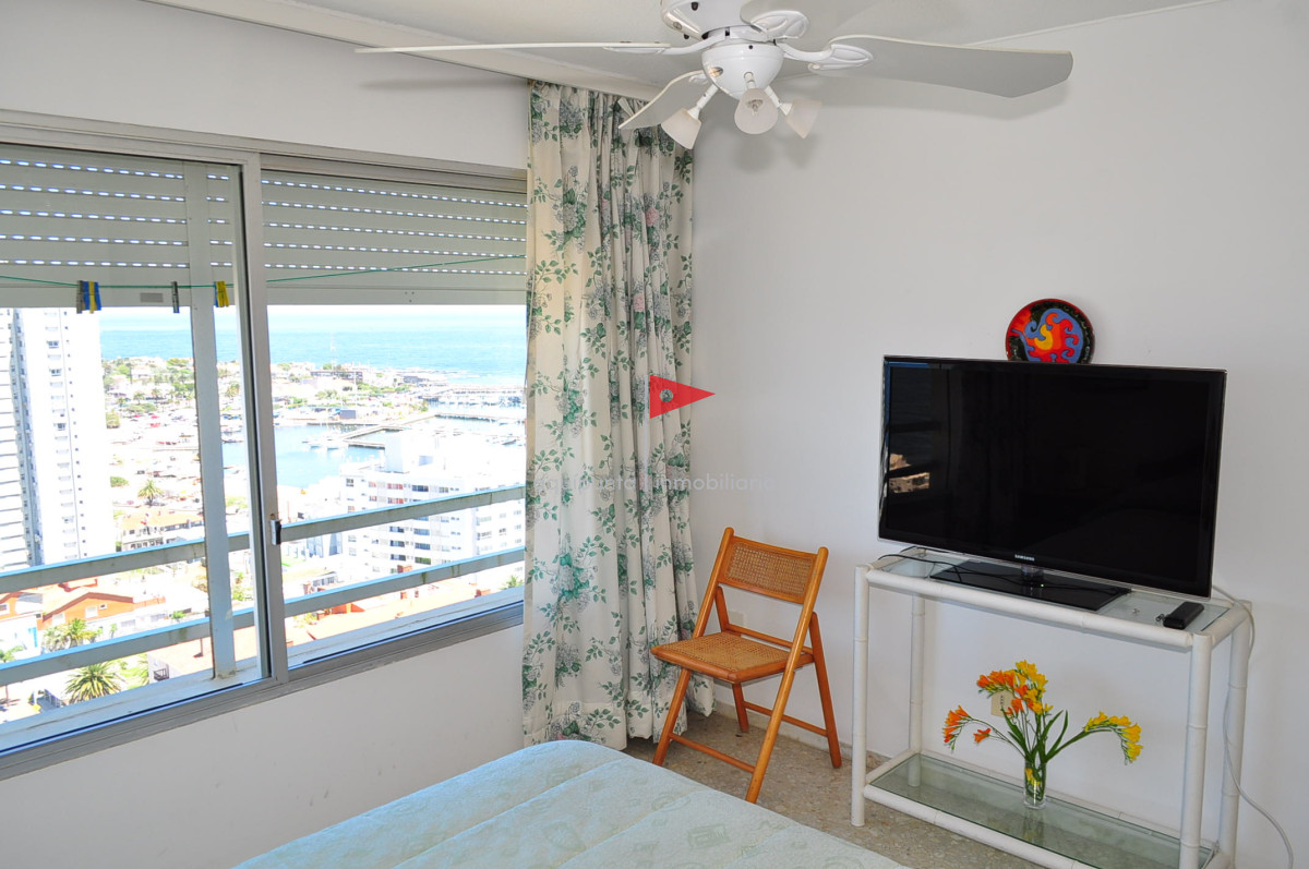 Apartamento ID.61 - Venta apartamento 1 dormitorio y medio Punta del Este PENINSULA EXCELENTE VISTA