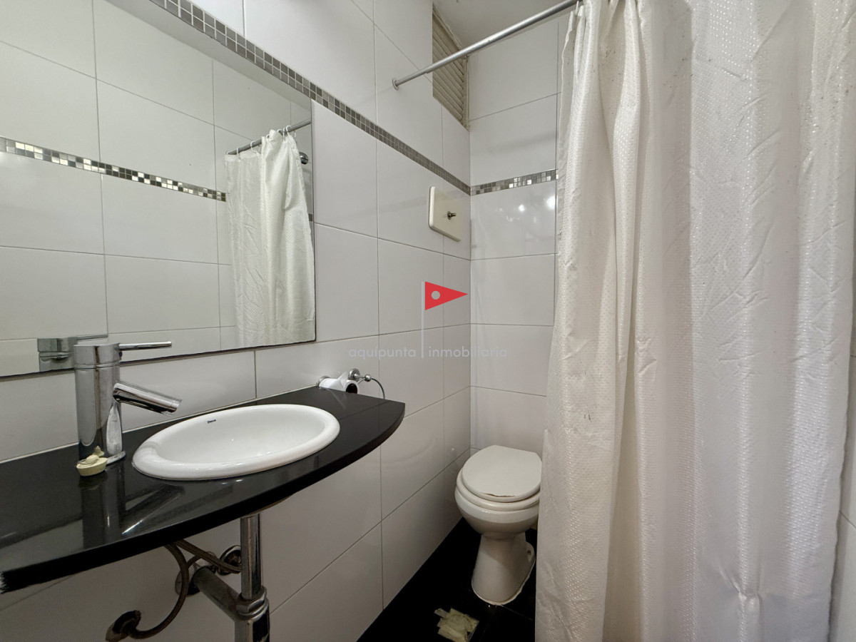 Apartamento ID.116 - Apartamento en venta  Edificio Kennedy  Punta del Este