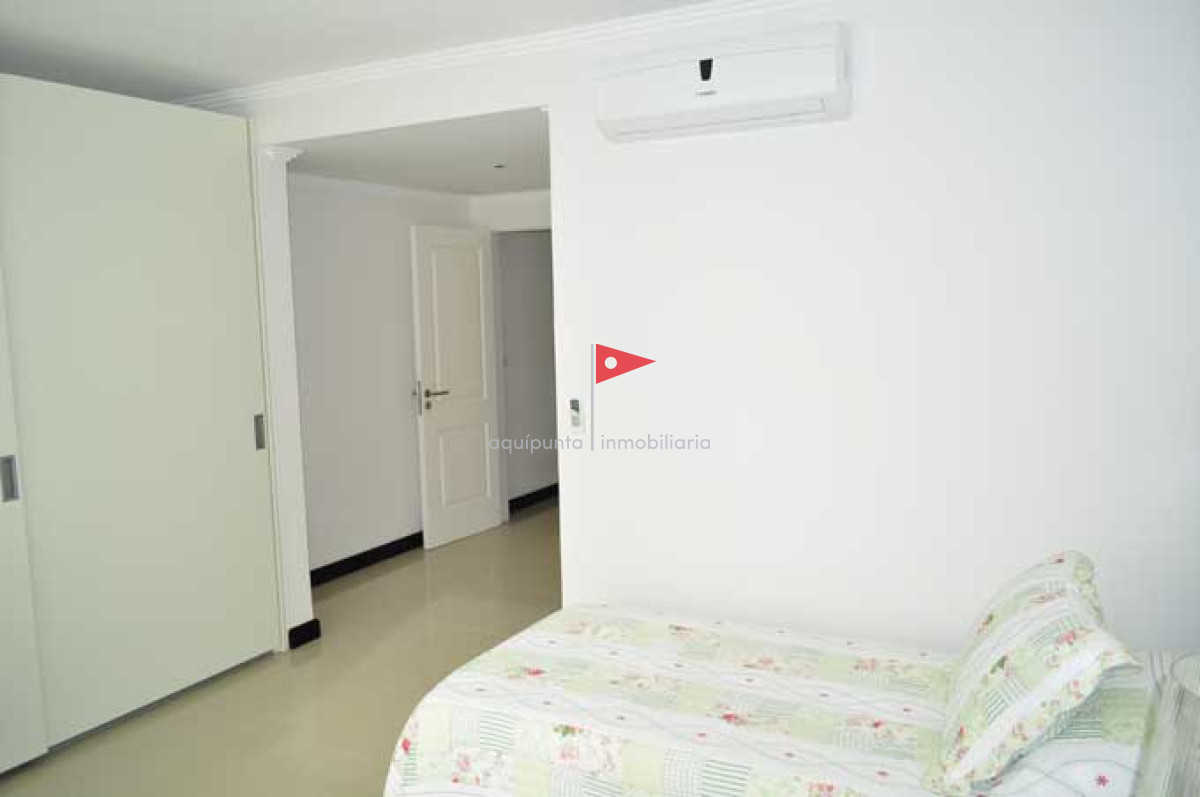 Apartamento ID.63 - Venta apartamento Punta del Este torre lobos 3 dormitorios 