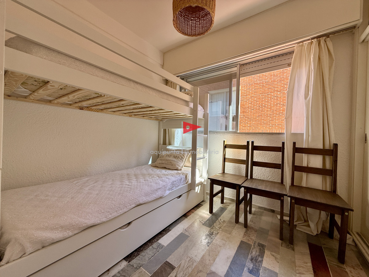 Apartamento ID.179 - Apartamento en venta, Punta del este, frente a playa de los Ingleses