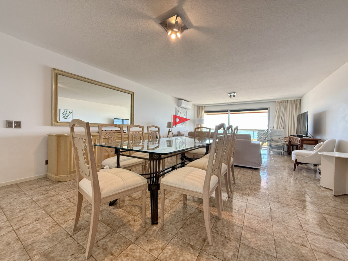 Apartamento ID.220 - Alquiler temporal  Torre El Torreón  Punta del Este