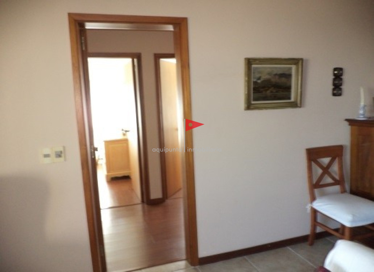 Apartamento ID.76 - Venta apartamento 3 dorm 2 baños sobre avenida Roosevelt ESCUCHA OFERTAS