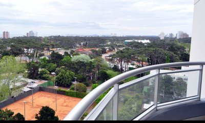 Venta apartamento  Punta del Este 2 dormitorios  con Vista al Mar
