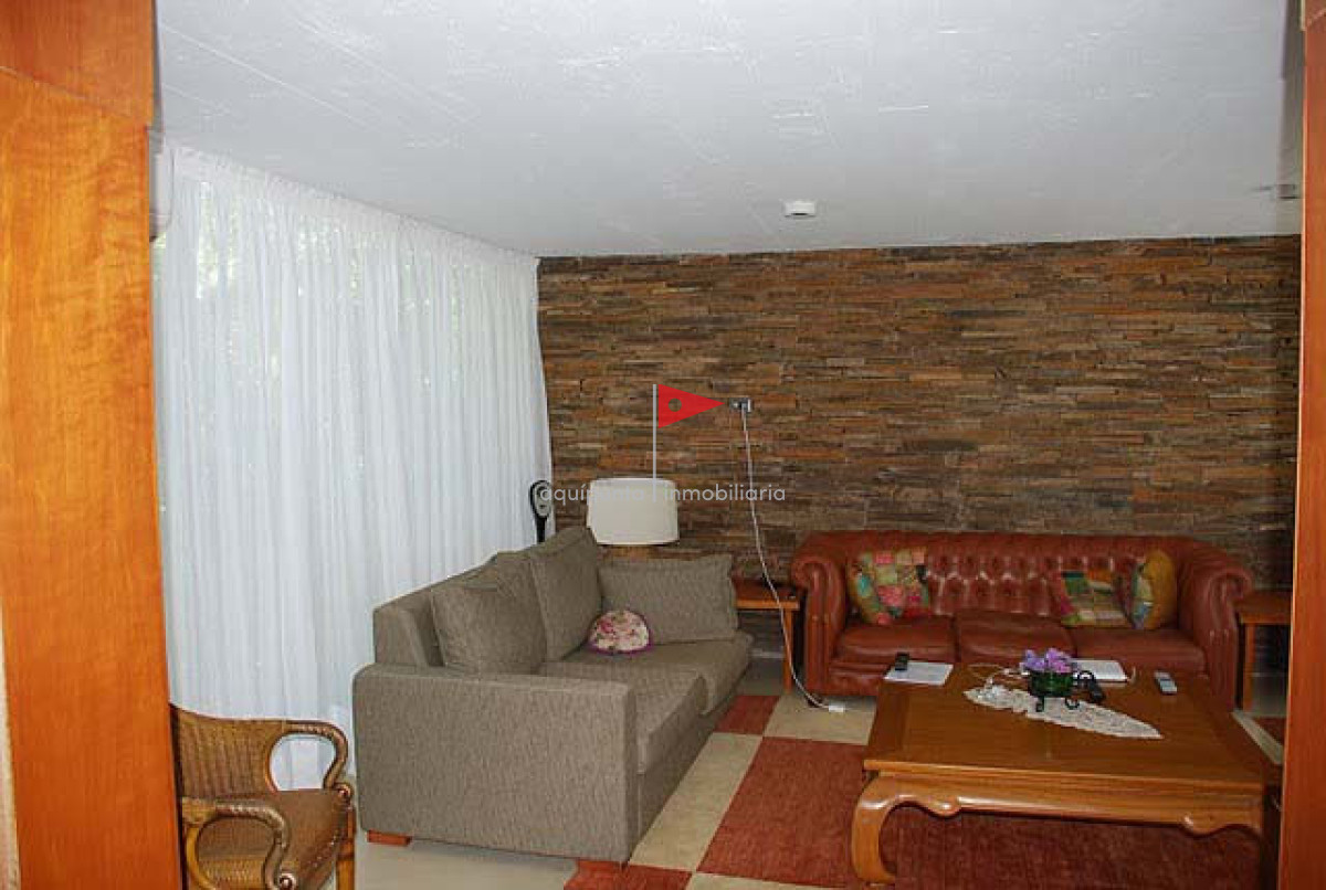 Casa ID.226 - Venta Casa en Lugano, 5 dormitorios *