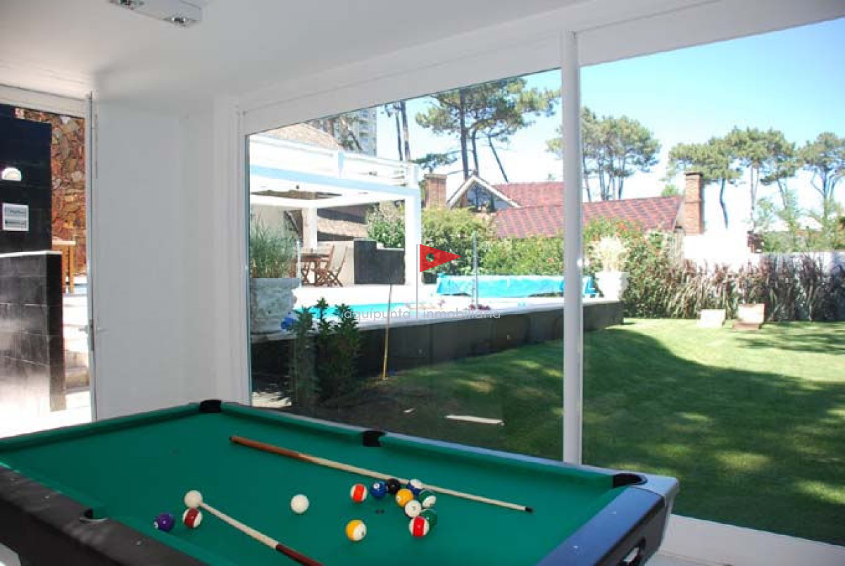 Casa ID.226 - Venta Casa en Lugano, 5 dormitorios *