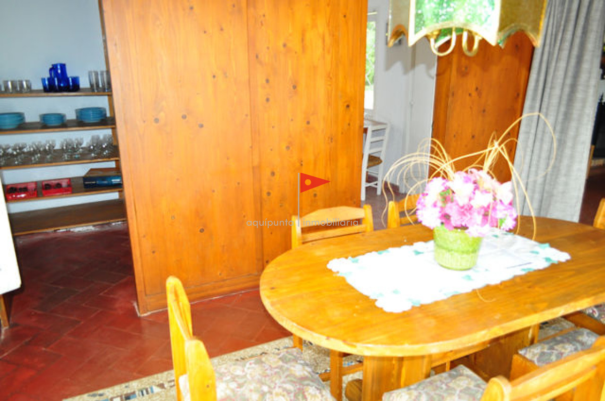 Casa ID.157 - Casa ubicada en Cantegril con lindo terreno