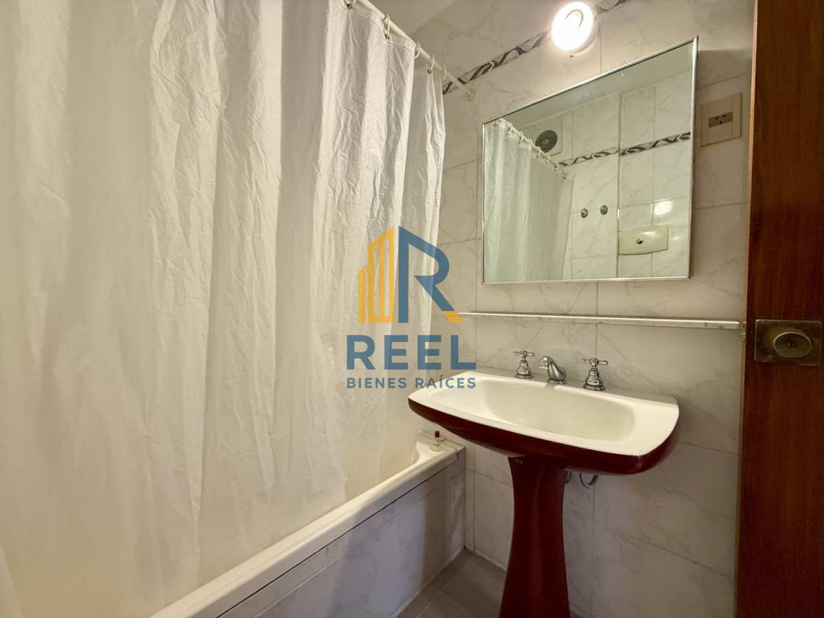 Apartamento ID.298 - EN PLENO CENTRO CERCA DE PLAYA BRAVA Y MANSA 