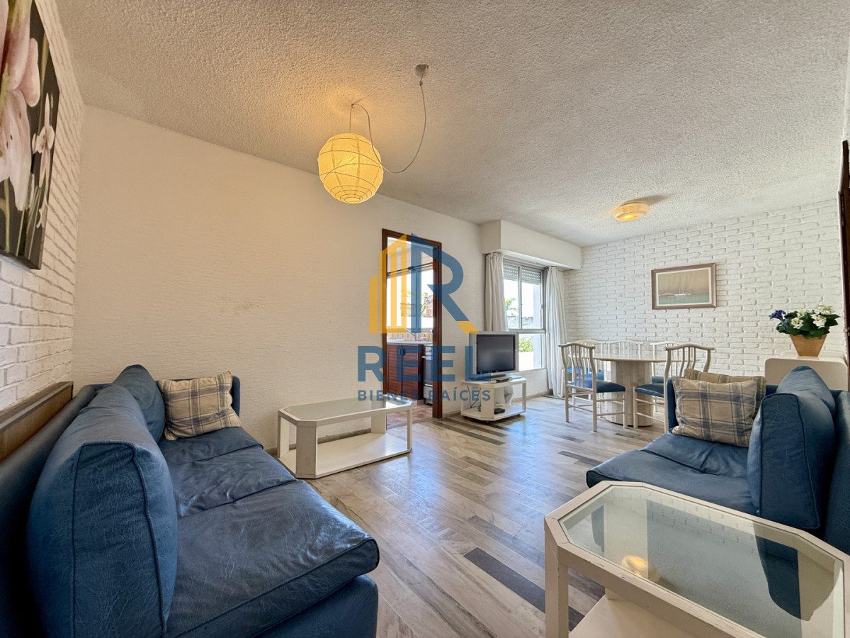 Apartamento ID.298 - EN PLENO CENTRO CERCA DE PLAYA BRAVA Y MANSA 