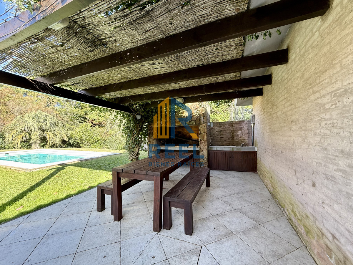 Casa ID.53 - Chalet Premium en Rincón del Indio – A pasos del del mar