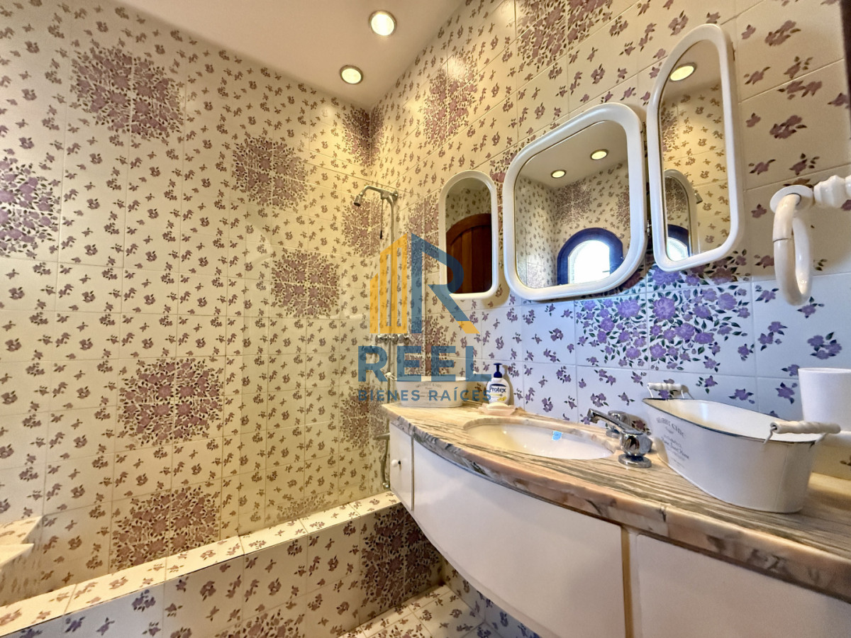 Casa ID.261 - Imponente chalet en venta sobre Av. del Mar  Exclusividad, confort y naturaleza