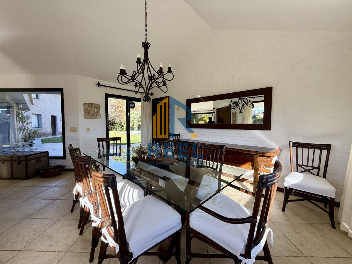 Casa ID.53 - Chalet Premium en Rincón del Indio – A pasos del del mar