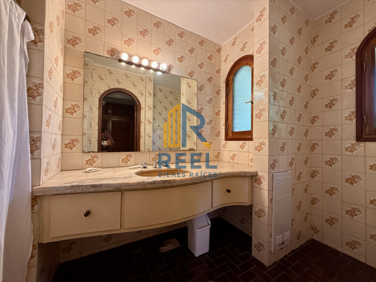 Casa ID.261 - Imponente chalet en venta sobre Av. del Mar  Exclusividad, confort y naturaleza