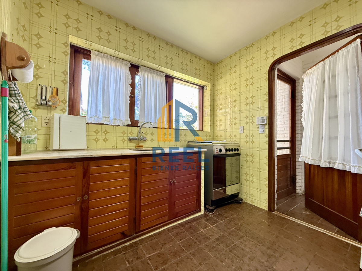 Casa ID.261 - Imponente chalet en venta sobre Av. del Mar  Exclusividad, confort y naturaleza