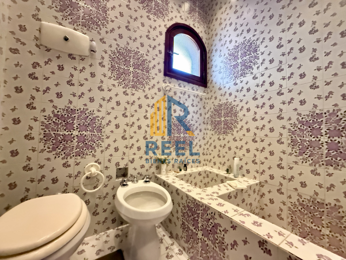 Casa ID.261 - Imponente chalet en venta sobre Av. del Mar  Exclusividad, confort y naturaleza