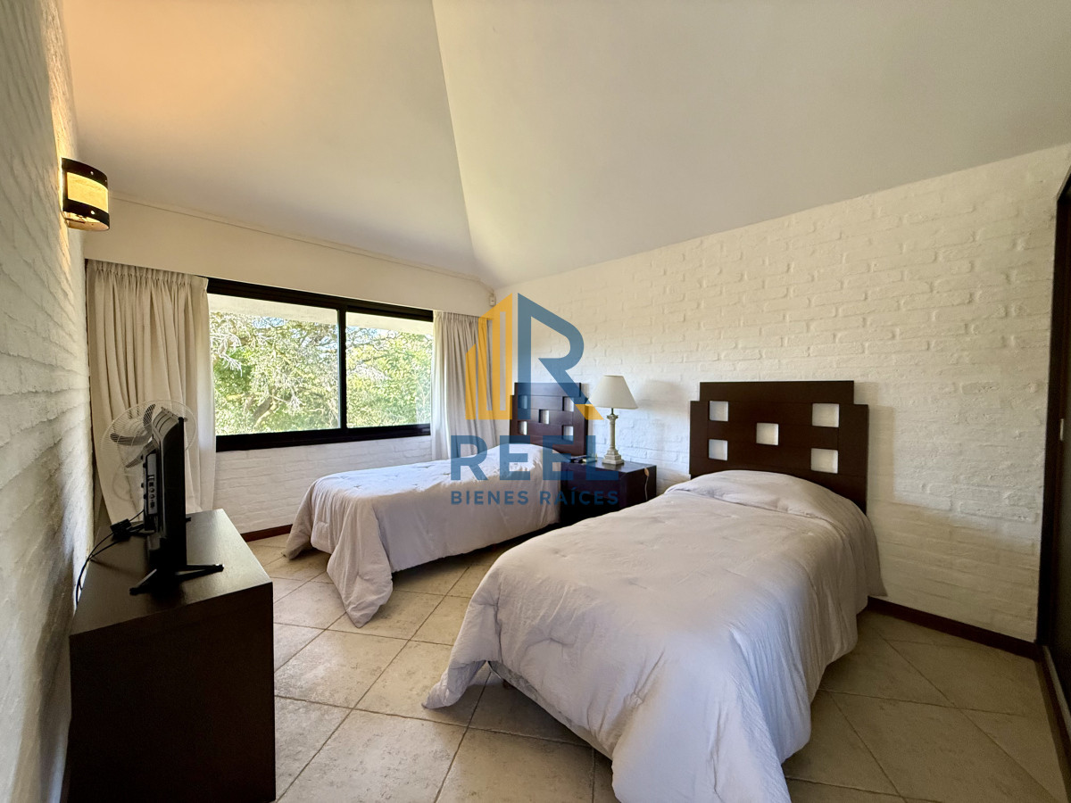 Casa ID.53 - Chalet Premium en Rincón del Indio – A pasos del del mar