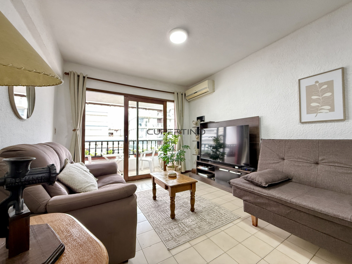 Apartamento ID.3476 - Apartamento en venta en Centro Lafayette sobre la emblemática calle 24 en pleno corazón de Punta del Este
