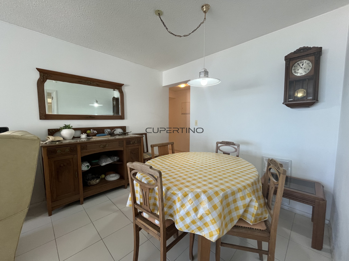 Apartamento ID.882 - con piscina,garage y serv de mucama,vista total al mar
