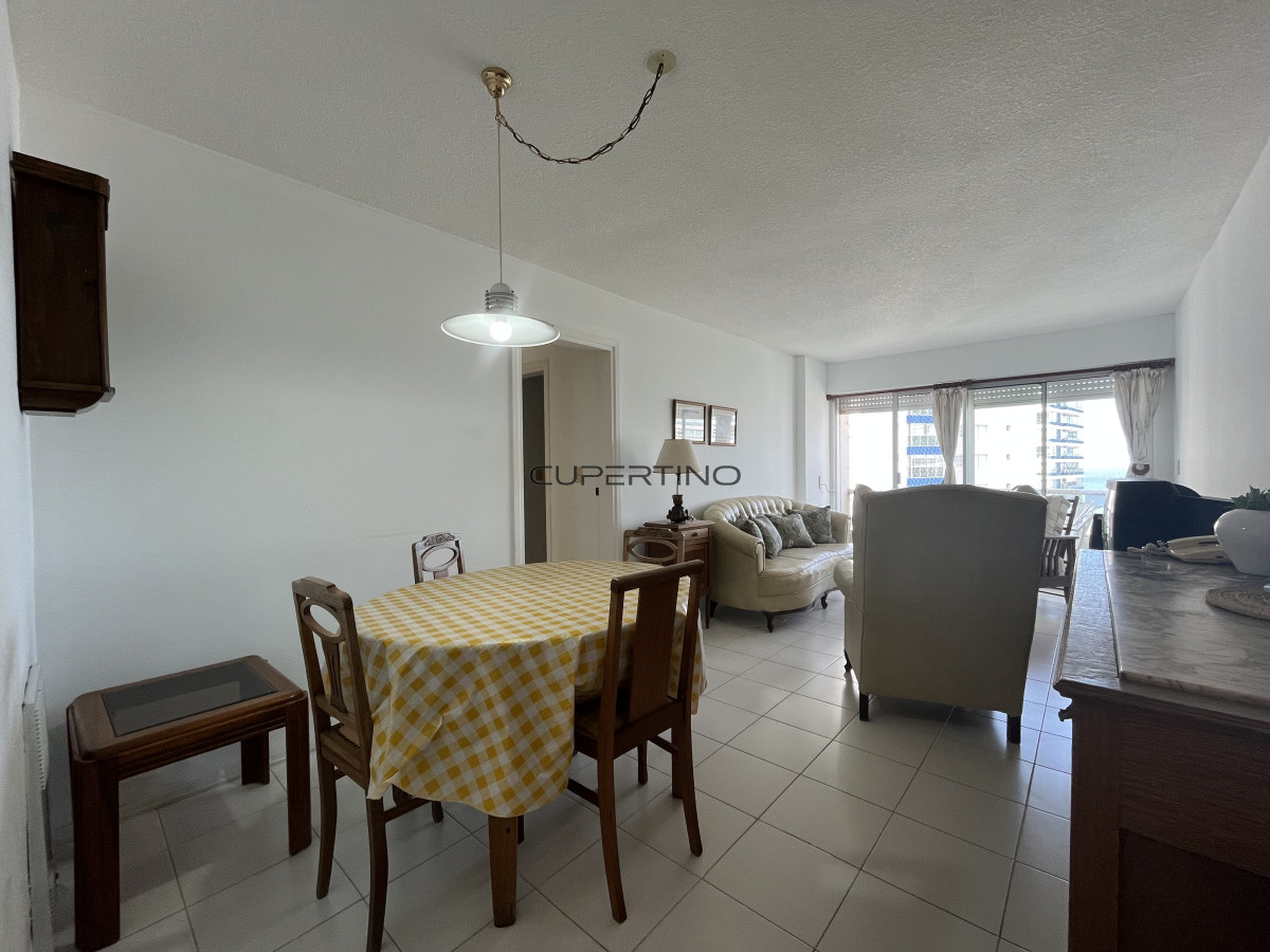 Apartamento ID.882 - con piscina,garage y serv de mucama,vista total al mar