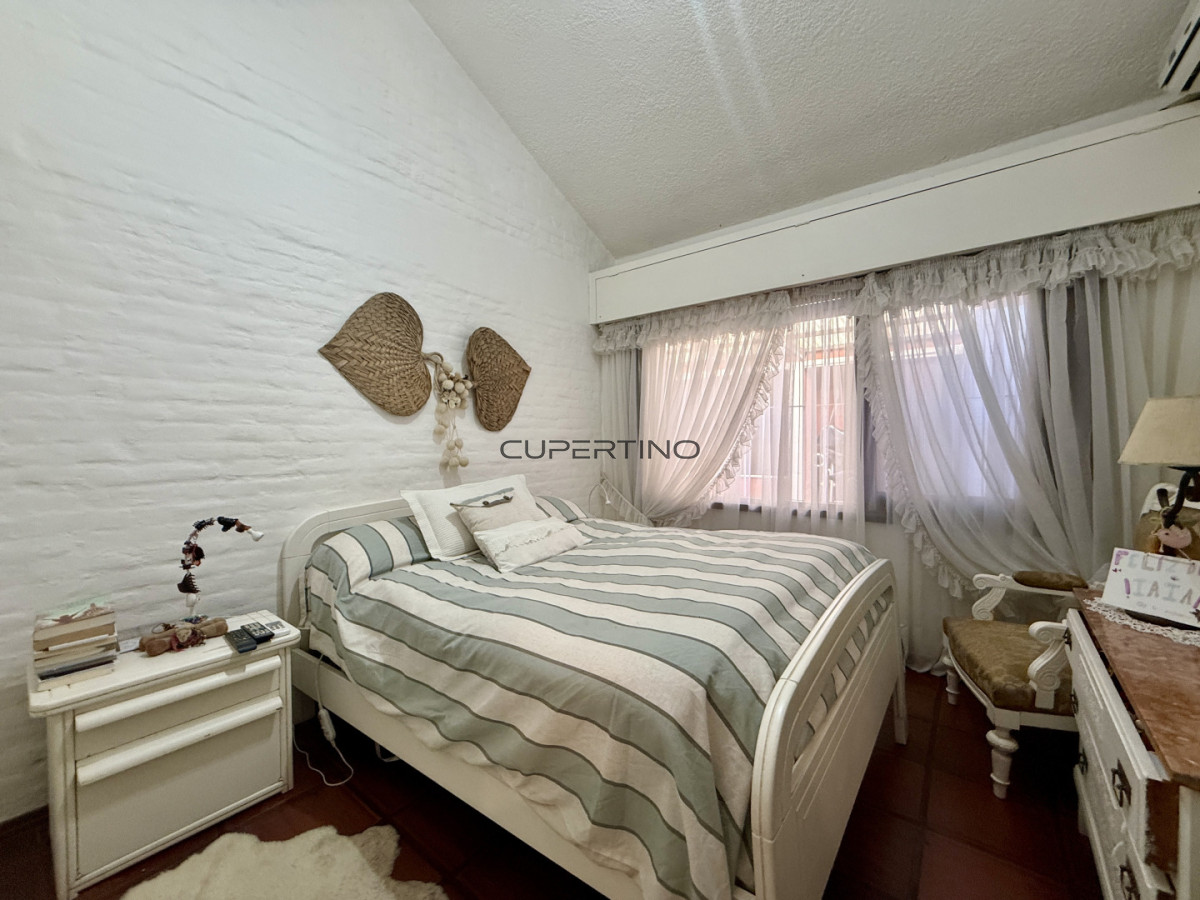 CASA EN VENTA - BARRIO CANTEGRIL, AV. CÓRDOVA — foto 14