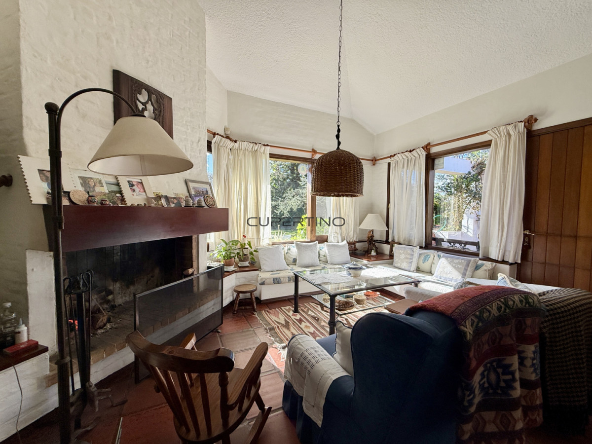 CASA EN VENTA - BARRIO CANTEGRIL, AV. CÓRDOVA — foto 3
