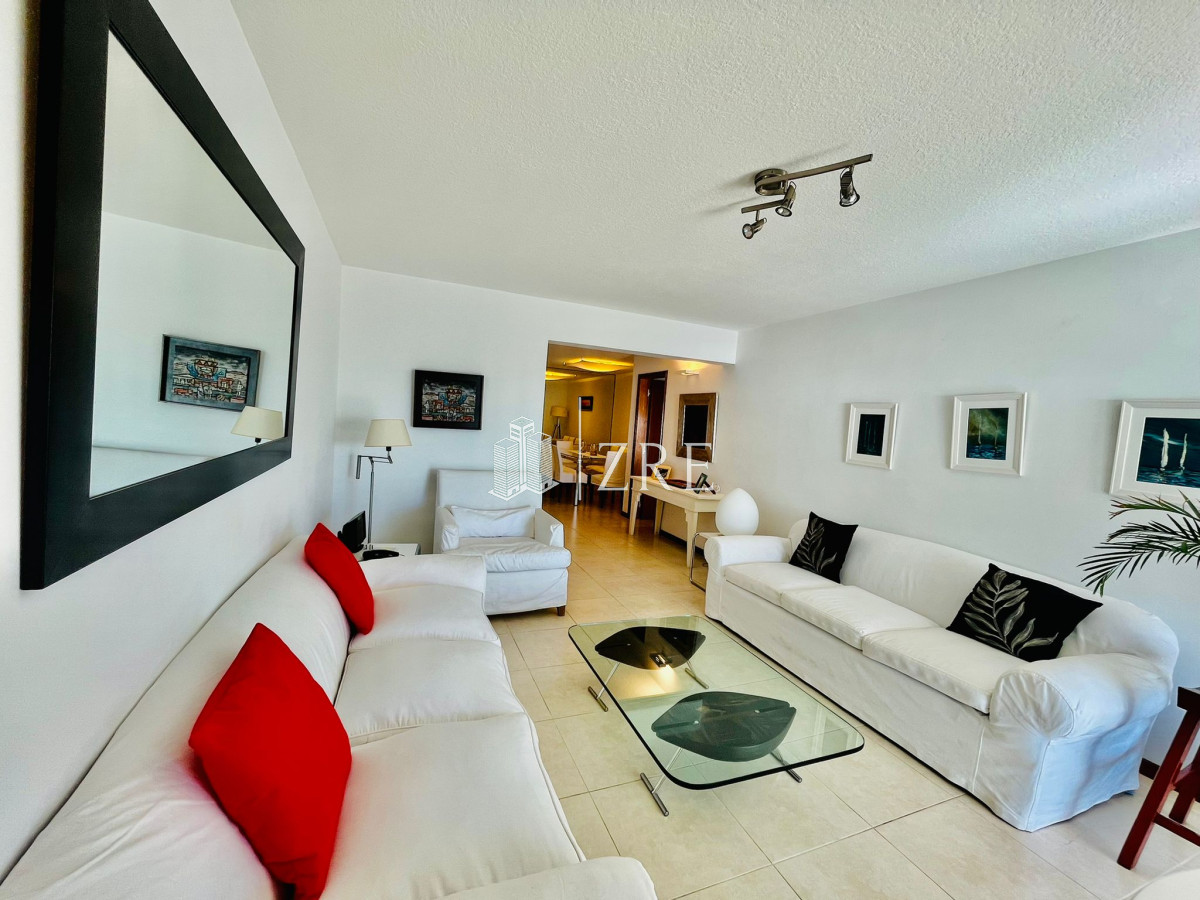 Apartamento ID.1282 - Venta apartamento 3 dormitorios en Mansa, Punta del Este