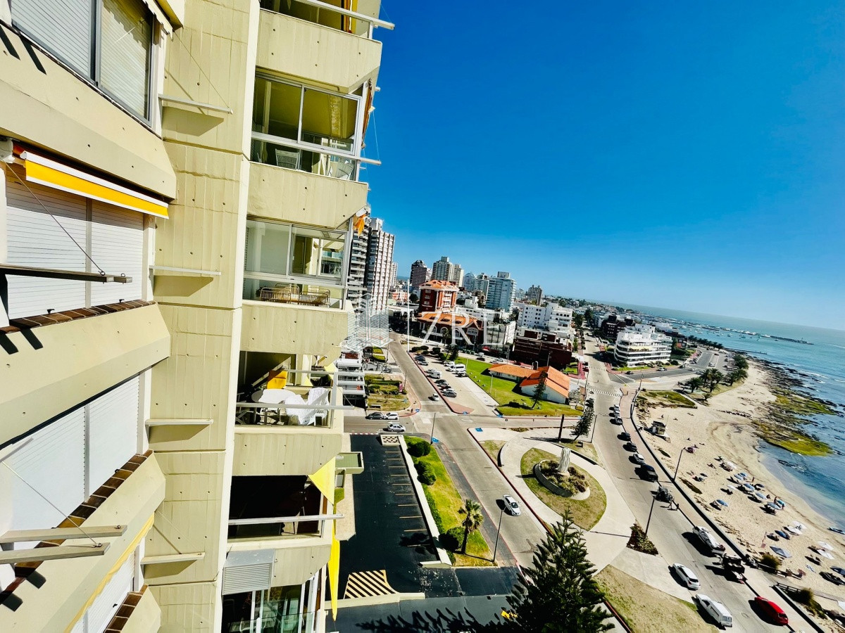 Apartamento ID.1282 - Venta apartamento 3 dormitorios en Mansa, Punta del Este