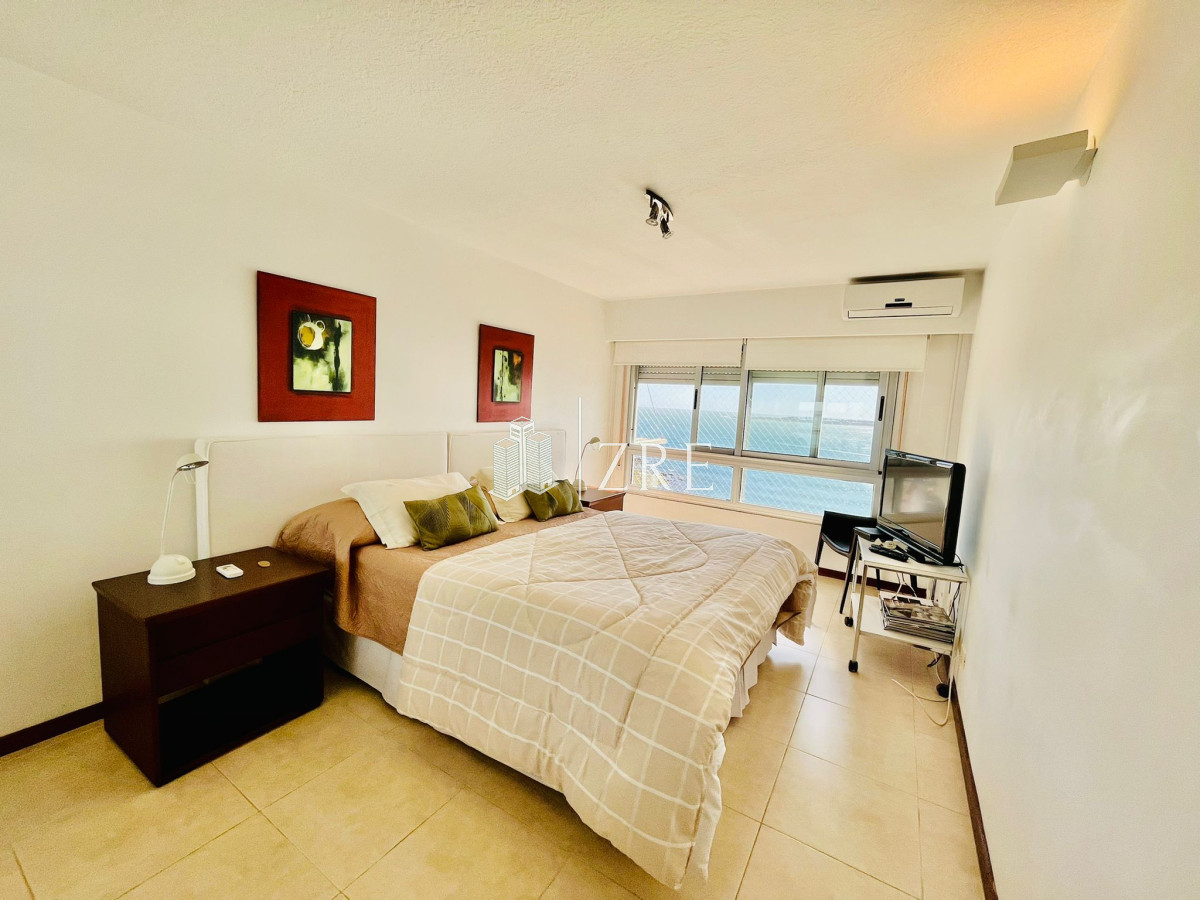 Apartamento ID.1282 - Venta apartamento 3 dormitorios en Mansa, Punta del Este