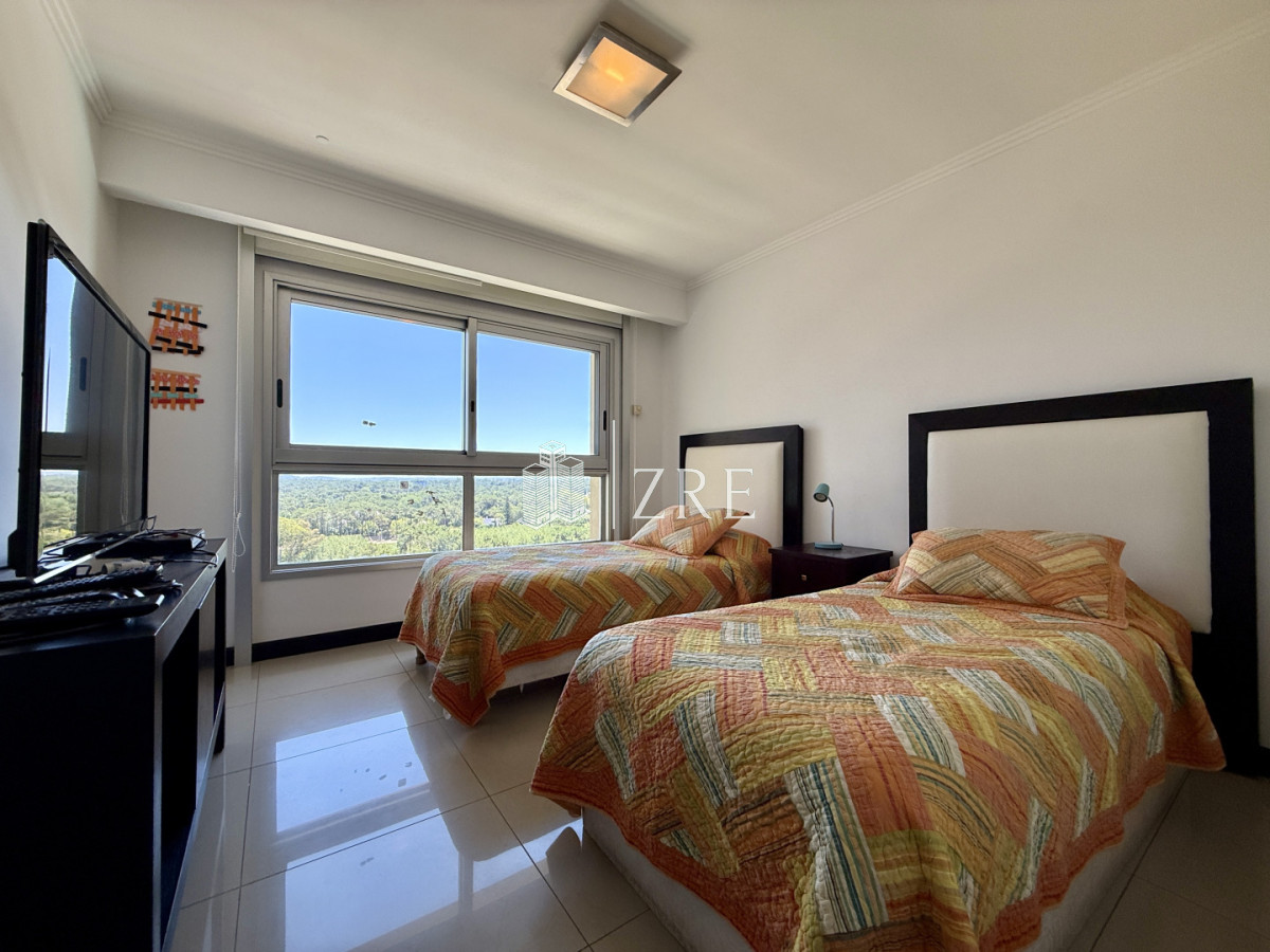 Apartamento ID.884 - Alquiler temporada apartamento 3 dormitorios, playa Brava Punta del Este