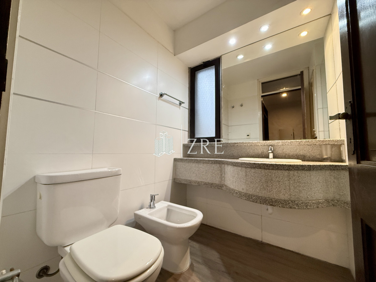 Apartamento ID.1033 - Venta apartamento 3 dormitorios en Península, Punta del Este