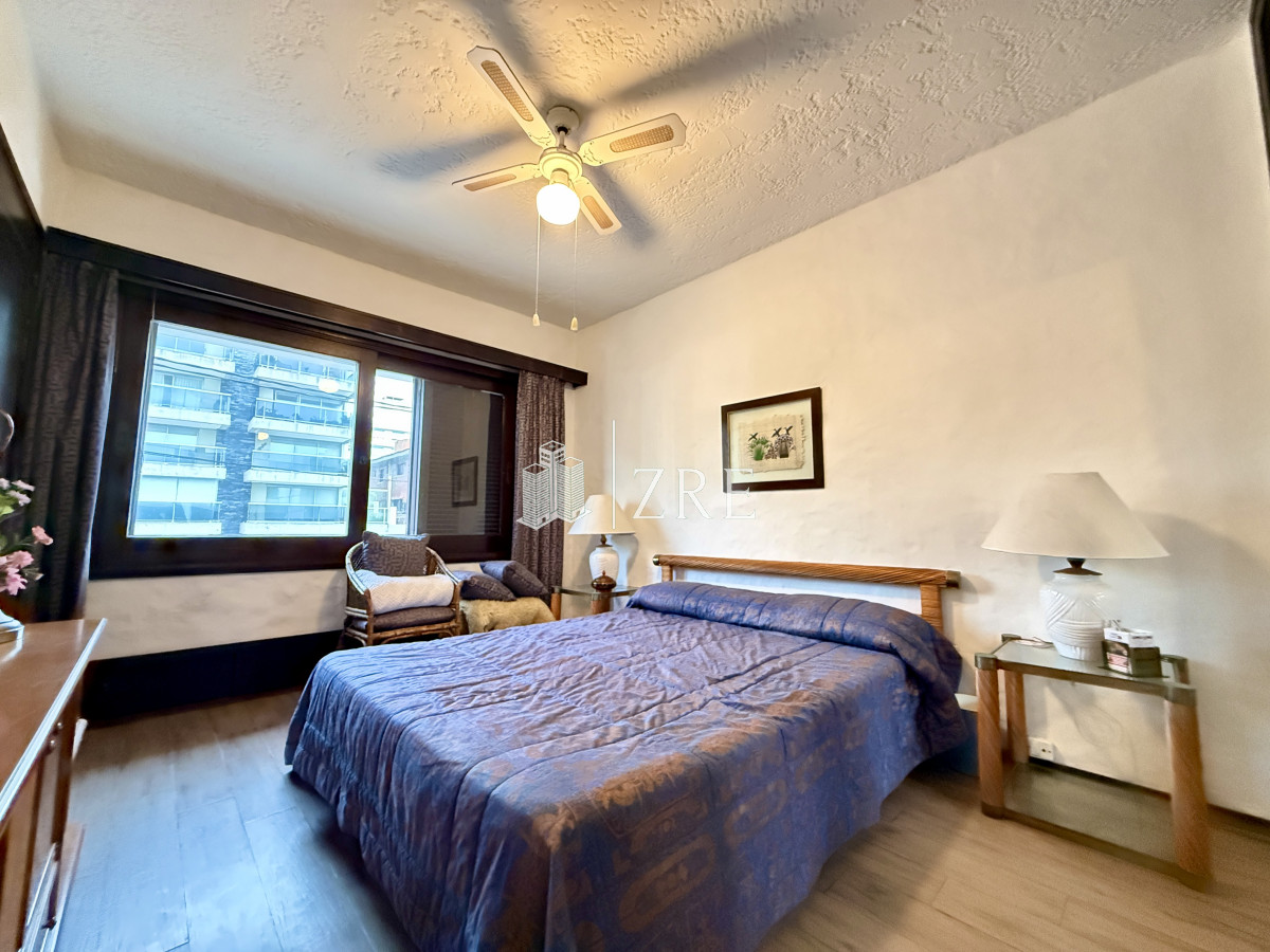 Apartamento ID.1033 - Venta apartamento 3 dormitorios en Península, Punta del Este